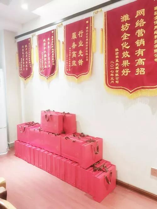 水泥路邊石的價(jià)格受哪些因素影響