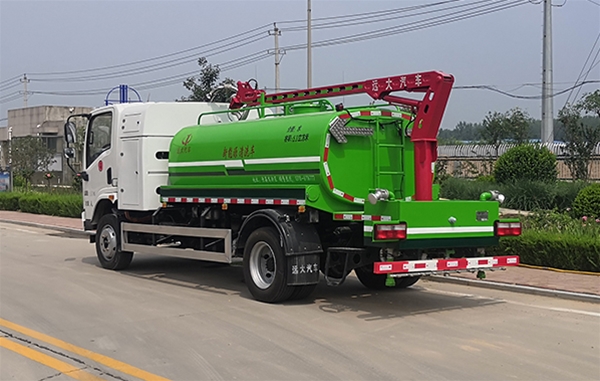 純電動(dòng)環(huán)衛清洗車(chē)